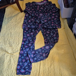 Jaclyn's Intimates Star and Snowflake Pajama Set. Sz 2xl.(#1939) Like New.